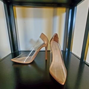 Chinese Laundry clear vinyl pumps. Size 8.5